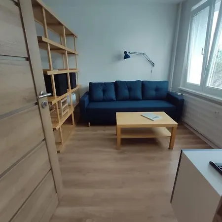 Utulny Bytik Iba 5 Minut Od Historickeho Centra *