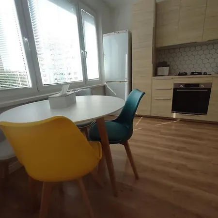 Utulny Bytik Iba 5 Minut Od Historickeho Centra רימאבסקה סובוטה