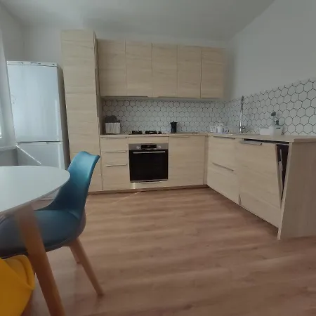 Utulny Bytik Iba 5 Minut Od Historickeho Centra * רימאבסקה סובוטה